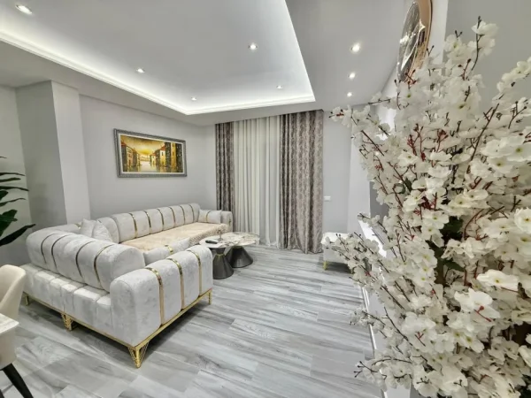 Tirane, jepet me qera apartament 2+1 , 90 m² 650 € (Jaho Residence)