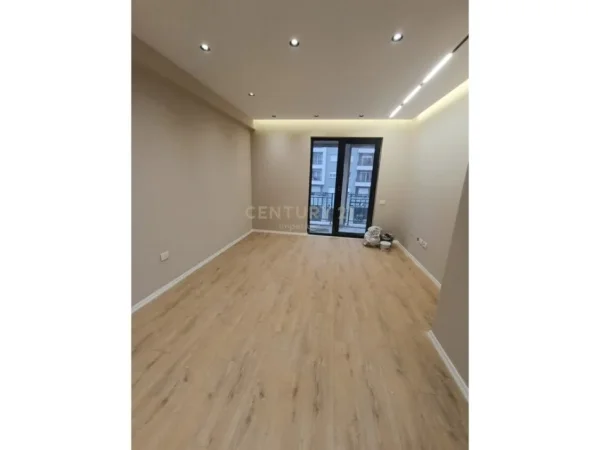 Tirane, jepet me qera apartament 1+1 Kati 2, 62 m² 450 € (Astir)
