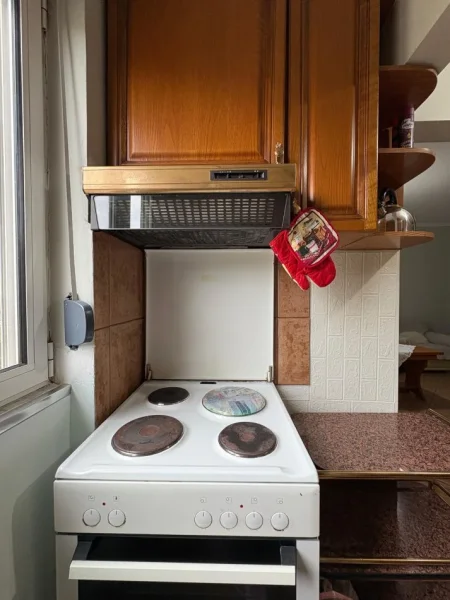 Tirane, jepet me qera apartament 1+1 Kati 2, 70 m² 500 € (rruga dritan hoxha)