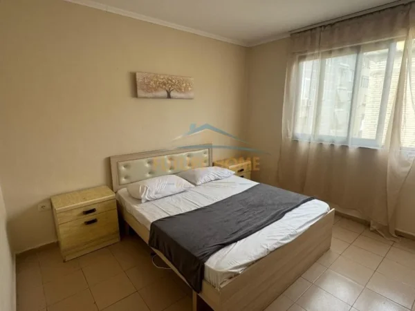 Tirane, jepet me qera 2+1 Kati 3, 82 m² 600 € (Rruga e elbasanit)