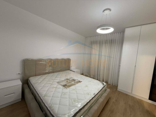 Tirane, jepet me qera apartament 2+1 Kati 4, 117 m² 700 € (Dogana)