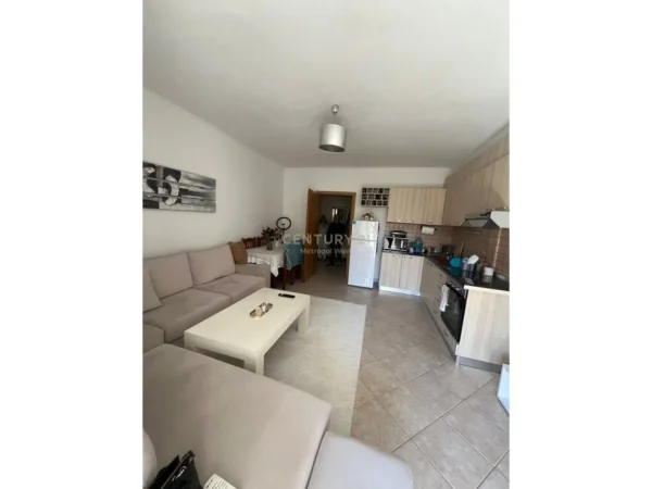 Tirane, shitet apartament 1+1+Ballkon Kati 2, 75 m² 155.000 € 