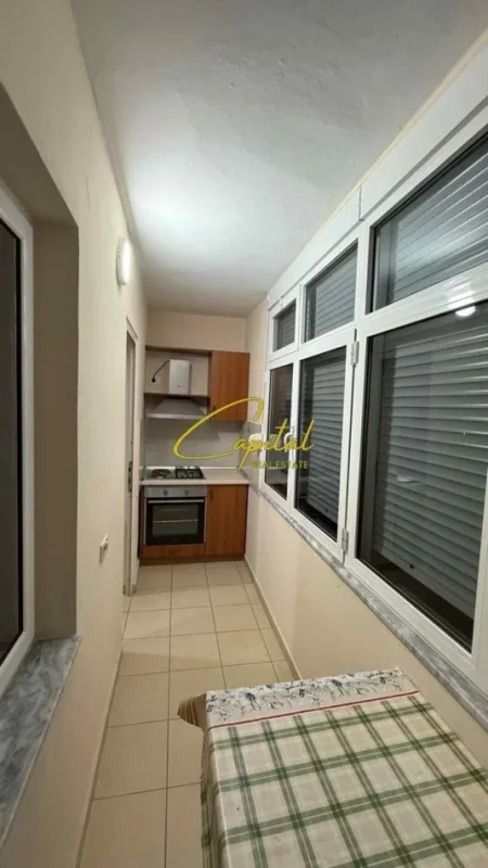 Tirane, jepet me qera apartament 2+1 Kati 4, 100 m² 800 € (RRUGA E ELBASANIT)