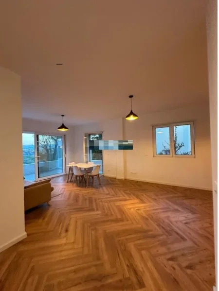 Tirane, jepet me qera apartament 2+1 Kati 1, 96 m² 500 € (vilat e arabit)