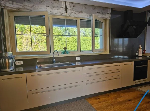 Tirane, shitet Vile 3 Katshe Kati 0, 444 m² 1.400.000 € (Lunder)