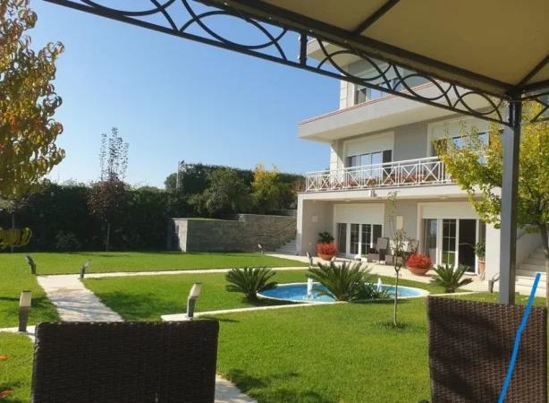 Tirane, shitet Vile 3 Katshe Kati 0, 444 m² 1.400.000 € (Lunder)