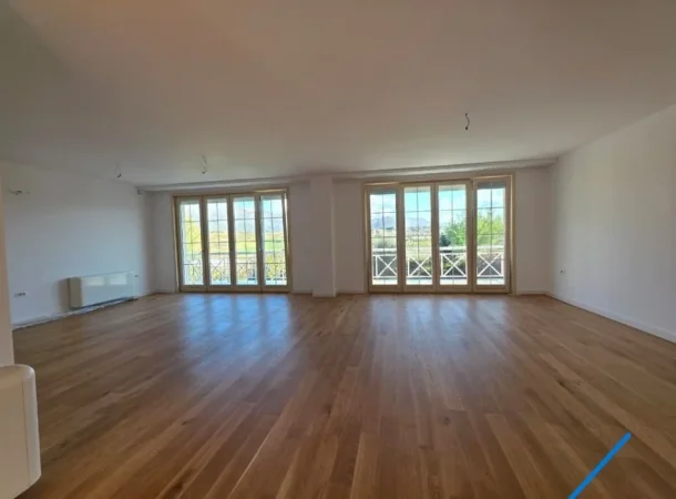 Tirane, shitet Vile 3 Katshe Kati 0, 444 m² 1.400.000 € (Lunder)