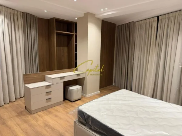 Tirane, jepet me qera apartament 2+1 Kati 9, 104 m² 1.250 € (RRUGA MINE PEZA)