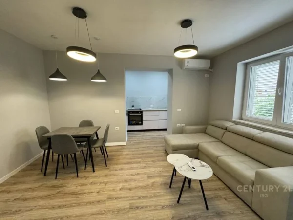 Tirane, jepet me qera apartament 2+1 Kati 2, 75 m² 700 € (bulevardi zogu i pare)