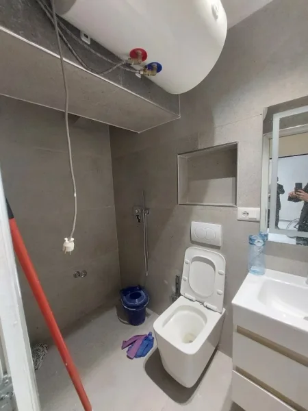 Tirane, jepet me qera ambjent biznesi Kati 0, 50 m² 500 € (Rruga Qemal Stafa)