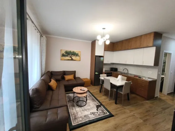 Tirane, jepet me qera apartament 1+1 Kati 3, 66 m² 800 € (ZOGU I ZI)