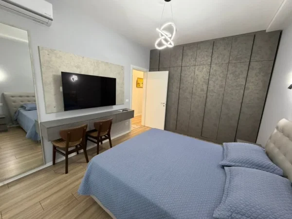 Tirane, jepet me qera apartament Kati 7, 160 m² 1.950 € (Rruga e Kavajes)