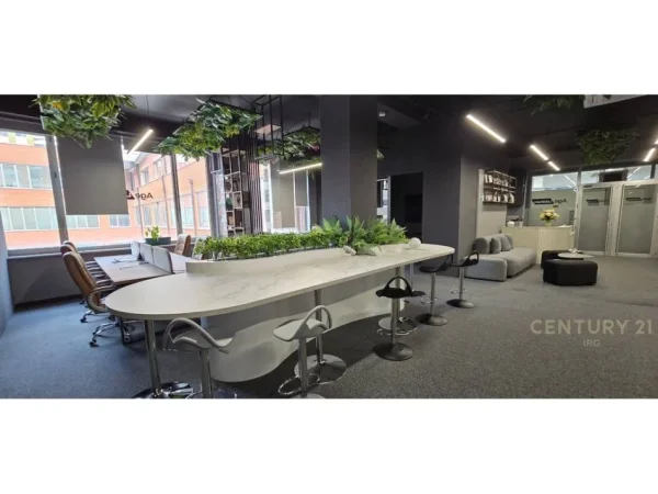 Tirane, shitet zyre Kati 1, 355 m² (delijorgj)