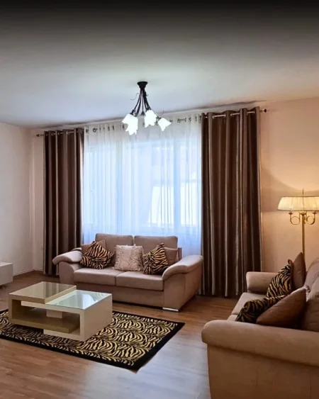 Tirane, jepet me qera apartament 2+1+Ballkon , 120 m² 800 € 