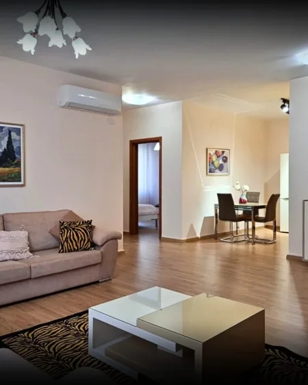 Tirane, jepet me qera apartament 2+1+Ballkon , 120 m² 800 € 