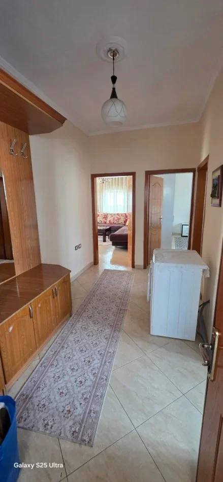 Tirane, jepet me qera apartament 2+1 Kati 5, 72 m² 450 € (Rruga dibres)