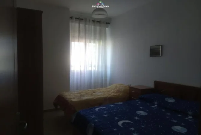 Tirane, jepet me qera apartament 1+1 Kati 3, 77 m² 520 € (Rruga Riza Cerova)