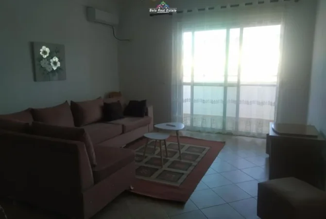 Tirane, jepet me qera apartament 1+1 Kati 3, 77 m² 520 € (Rruga Riza Cerova)