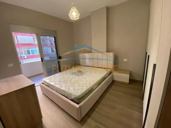 Tirane, jepet me qera apartament 1+1 Kati 2, 66 m² 500 € (Unaza e Re.)