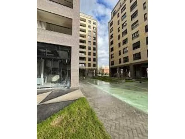 Tirane, shitet apartament 1+1+Ballkon Kati 7, 71 m² (ish fusha e aviacionit)