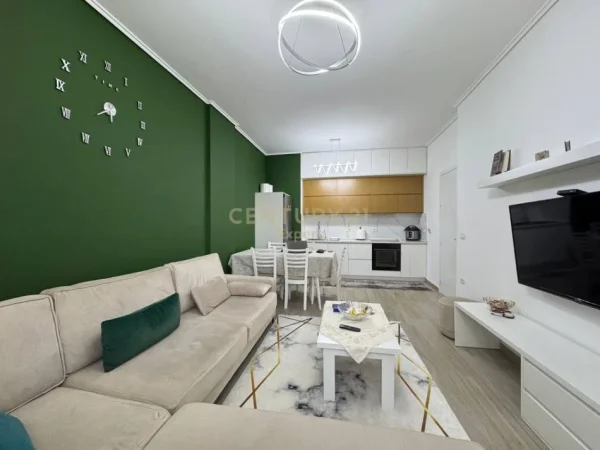 Tirane, shitet apartament 1+1+Ballkon Kati 7, 71 m² (ish fusha e aviacionit)