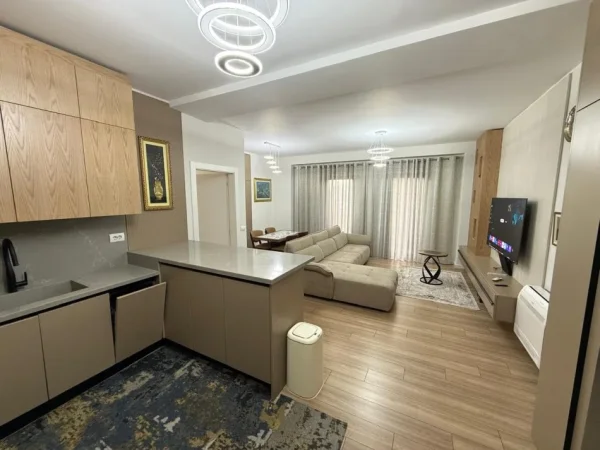 Tirane, jepet me qera apartament 3+1 Kati 6, 159 m² 1.950 € (Rruga e Kavajes)