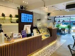 Tirane, jepet me qera bar-kafe Kati 0, 300 m² 2.800 € (Liqeni i thate)