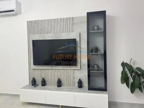 Tirane, shitet apartament 1+1 Kati 4, 80 m² 650euro, (Zogu i Zi)