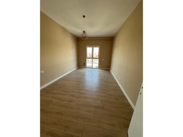 Tirane, shitet apartament 1+1 Kati 3, 93 m² 159.000 € (Sauk, Porta Tirana e Re)