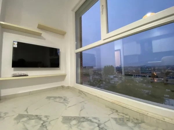 Tirane, jepet me qera apartament 1+1+Ballkon Kati 5, 67 m² 500 € (don bosko)