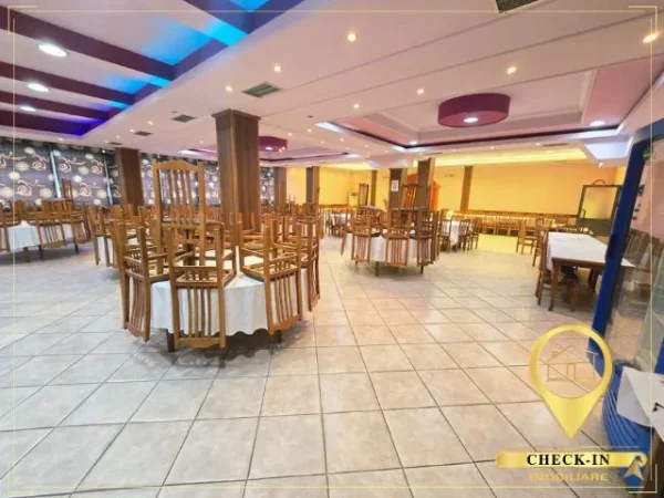 Tirane, jepet me qera bar-resorant Kati 1, 420 m² 1.700 € (Varrezat Sharre)