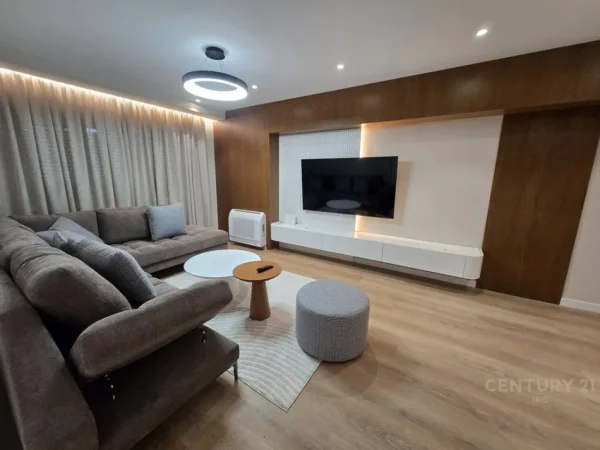 Tirane, jepet me qera apartament 2+1+Ballkon Kati 2, 98 m² 1.700 € (rruga e barrikadave)