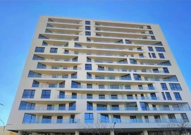 Tirane, jepet me qera apartament 2+1+Ballkon Kati 9, 105 m² 1.250 € (Mine Peza)