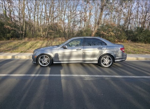Tirane, shes makine Mercedes-Benz C300 4MATIC 2011 Benzin+Gaz, gri e erret automatik Kondicioner 246.000 km 5.800 €