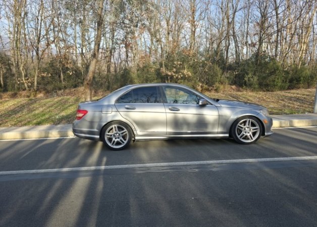 Tirane, shes makine Mercedes-Benz C300 4MATIC 2011 Benzin+Gaz, gri e erret automatik Kondicioner 246.000 km 5.800 €