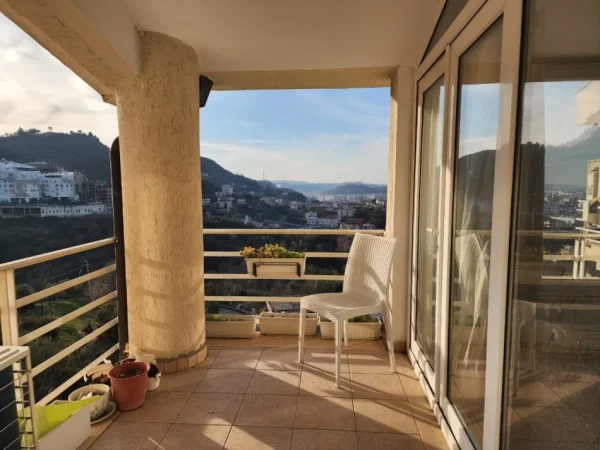 Duplex 3+1 Për Shitje📍 Rez.Kodra e Diellit I / 3+1+2wc & 2 ballkone & depo* 121 m2 total ( E mobiluar) 260K 🔥🔥