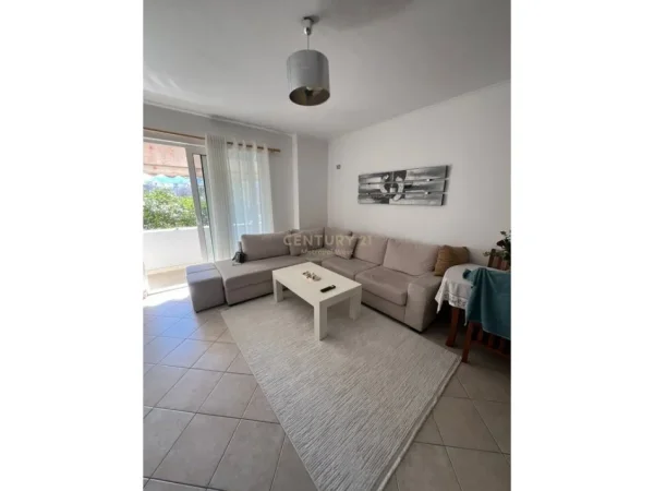 Tirane, shitet apartament 1+1 Kati 2, 75 m² 155.000 € (rruga e kavajes)