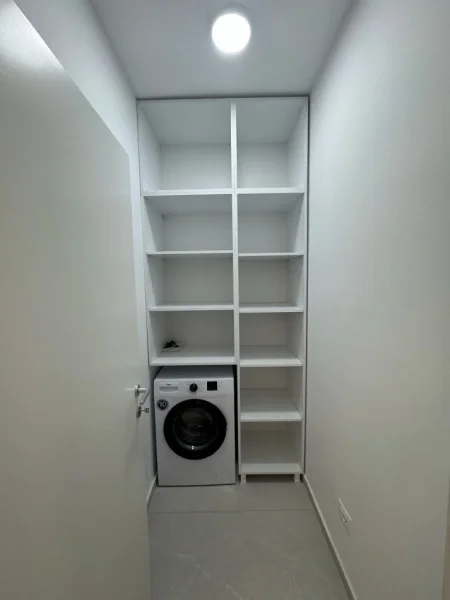Tirane, jepet me qera apartament 1+1 Kati 8, 70 m² 550 € (bulevardi i ri)
