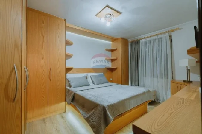 Tirane, jepet me qera 1+1 , 55 m² 600 € (21 Dhjetori)