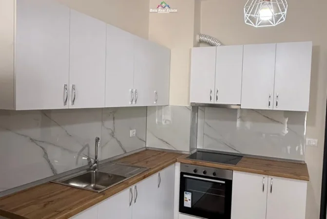 Tirane, jepet me qera apartament 1+1 Kati 2, 70 m² 570 € (5 maj)