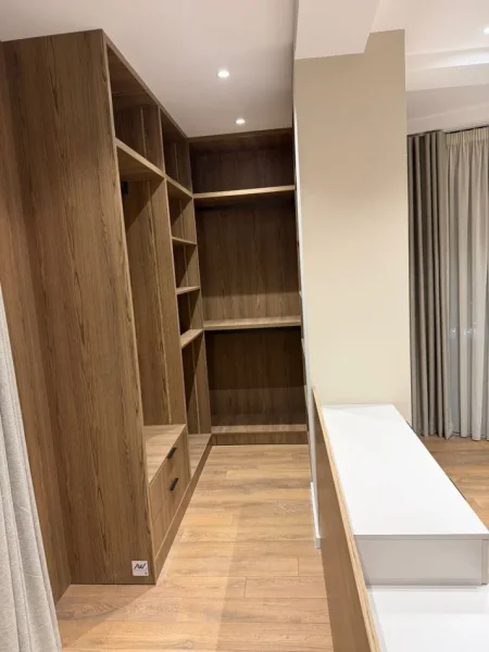 Tirane, jepet me qera apartament 2+1 Kati 9, 104 m² 1.250 € (GOLDEN TOWER MINE PEZA)