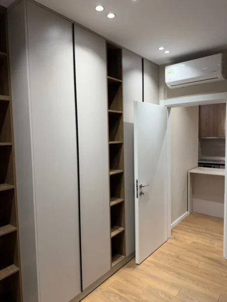 Tirane, jepet me qera apartament 2+1 Kati 9, 104 m² 1.250 € (GOLDEN TOWER MINE PEZA)