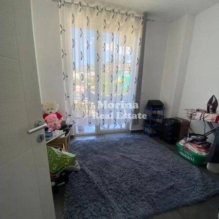 Tirane, jepet me qera apartament 2+1 Kati 3, 88 m² 520 € (Shkoze)