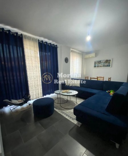 Tirane, jepet me qera apartament 2+1 Kati 3, 88 m² 520 € (Shkoze)
