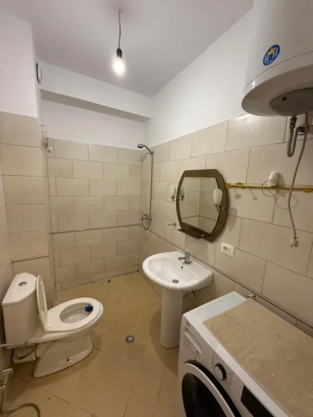 Tirane, shitet apartament 1+1 Kati 2, 56 m² (Rruga Sotir Caci ANA Market)