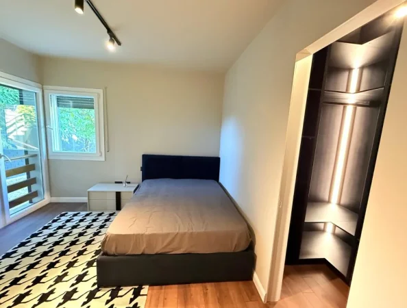 Vlore, shitet apartament 3+1 , 170 m² 500.000 € 