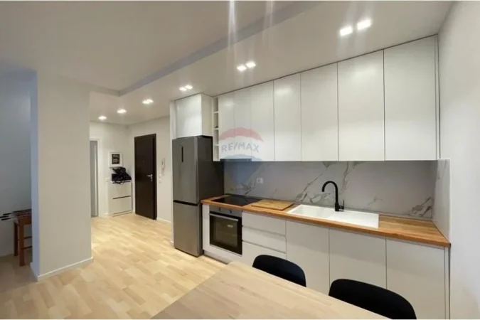 Vlore - Lungomare, shitet apartament 2+1 Kati 4, 73 m² 232.000 € (Rruga Dhimitër Konomi, Vlore)