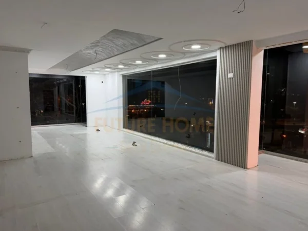 Tirane, shitet ambjent biznesi Kati 1, 71 m² 250.000 € (MUHAMET GJOLLESHAJ)