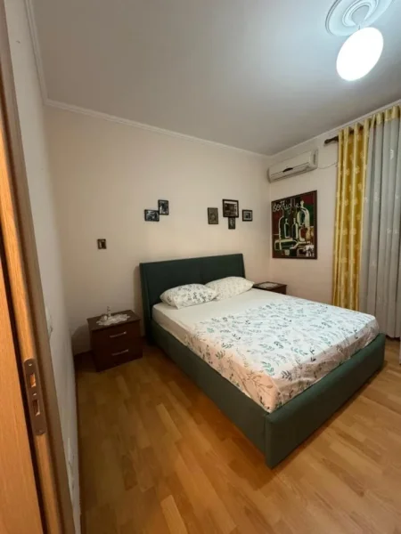Tirane, jepet me qera apartament 1+1 Kati 2, 70 m² 500 € 