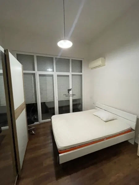 Tirane, jepet me qera apartament 2+1 Kati 8, 110 m² 900 € (ZOGU I ZI)